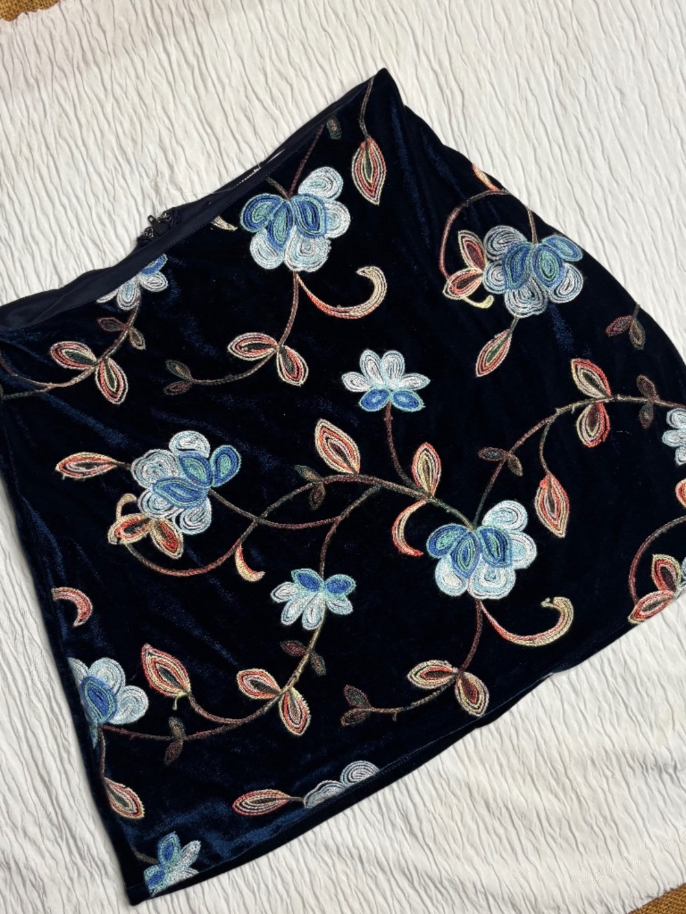 Mi Ami Francesca's Embroidered Floral Velvet Mini Skirt Black Blue Boho Size S